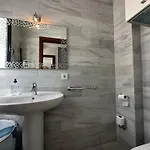 בית נופש Marina 24 By Som Menorca *
