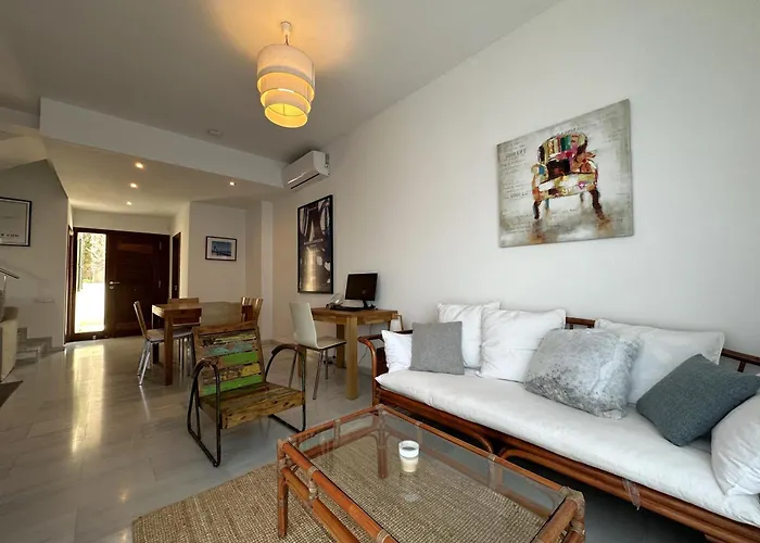 Marina 24 By Som Menorca Fornells (Menorca)